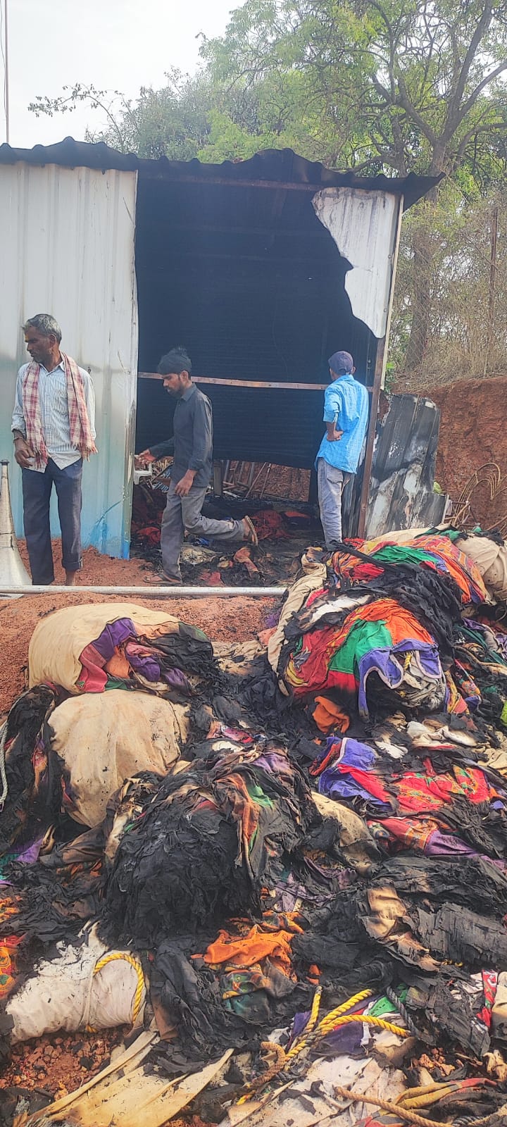 దివ్యాంగుని టెంట్ హౌస్ బూడిద పాలు