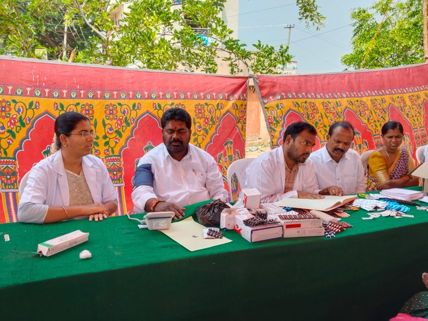 వైద్య శిబిరాన్ని సద్వినియోగం చేసుకోవాలి: ముజాహిద్స పూర్ సర్పంచ్ చంద్రభూపాల్