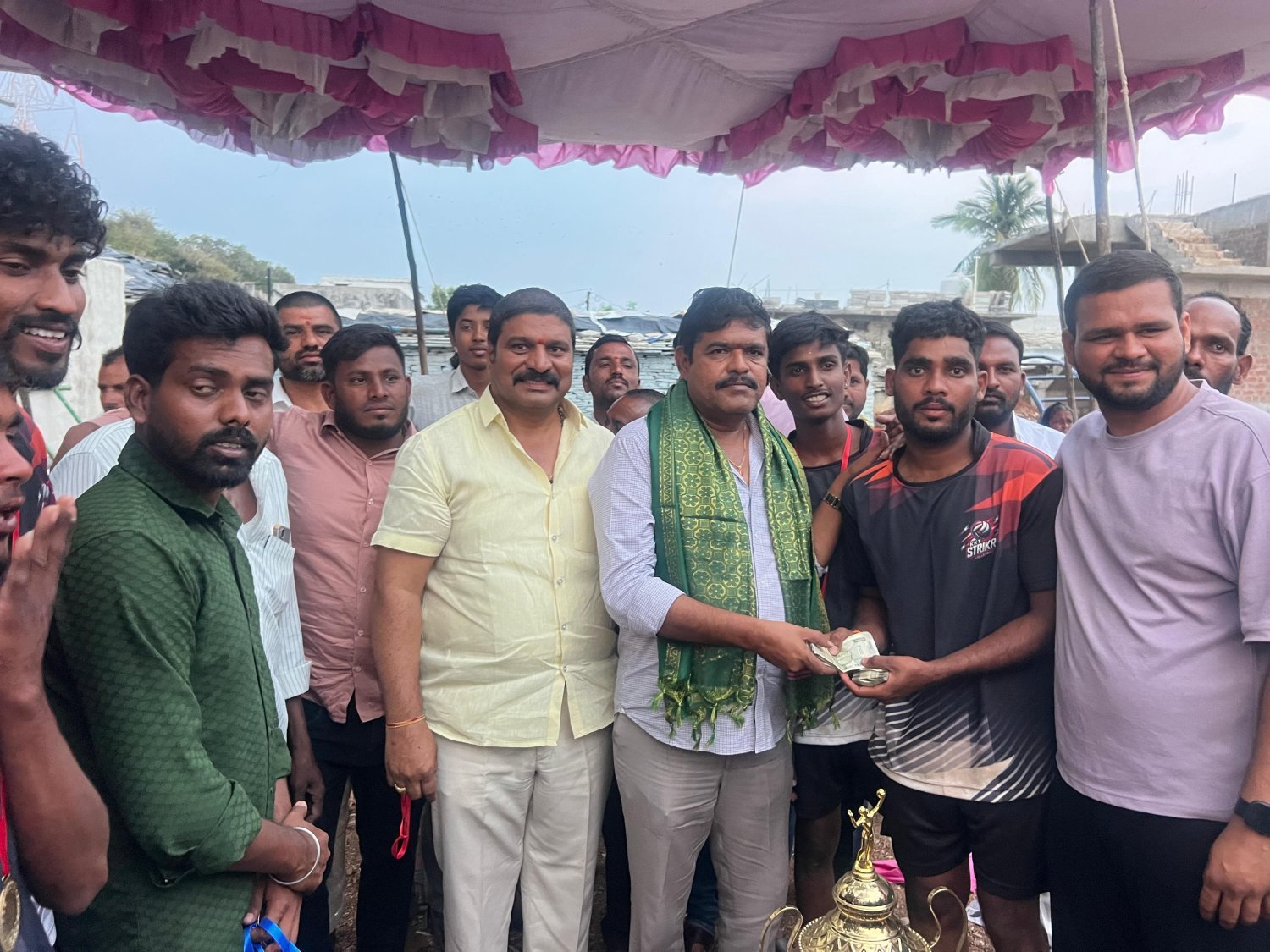 యువత క్రీడల్లో రాణించాలి.. జాతీయ స్థాయిలో ప్రతిభను చూపాలి.... బుయ్యని శ్రీనివాస్ రెడ్డి 