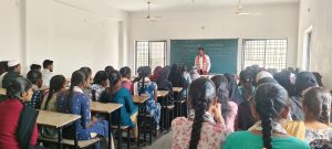 పెండింగ్ లో ఉన్న 10వేల కోట్ల స్కాలర్షిప్లు, ఫీజు రీయింబర్స్మెంట్ ను వెంటనే విడుదల చేయాలి*