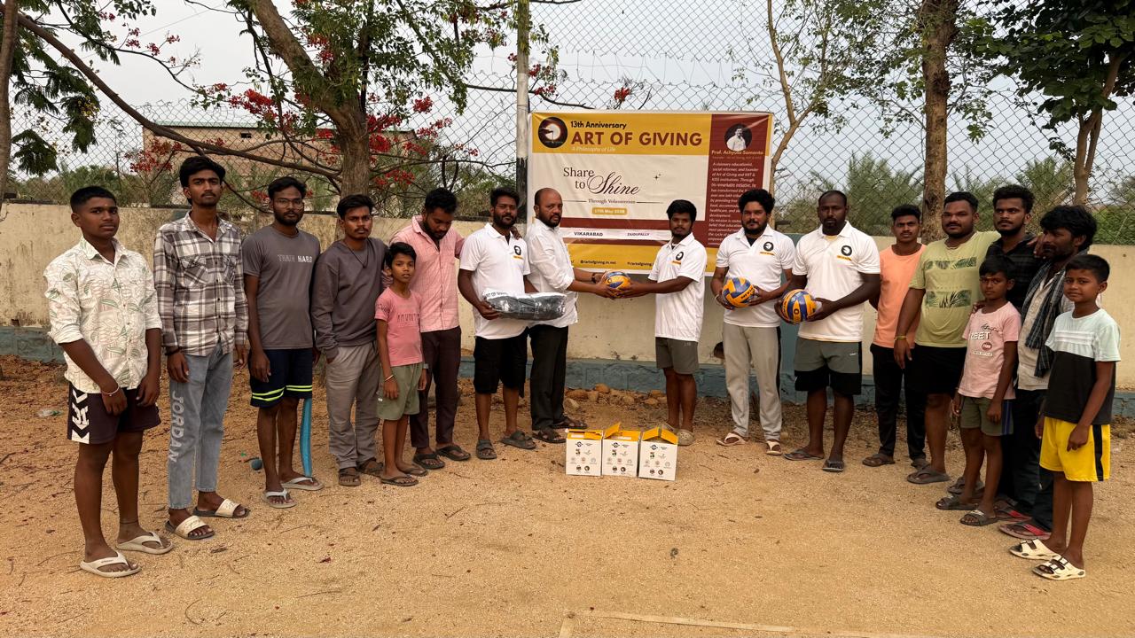 క్రీడాకారులను ప్రోత్సహిస్తాం