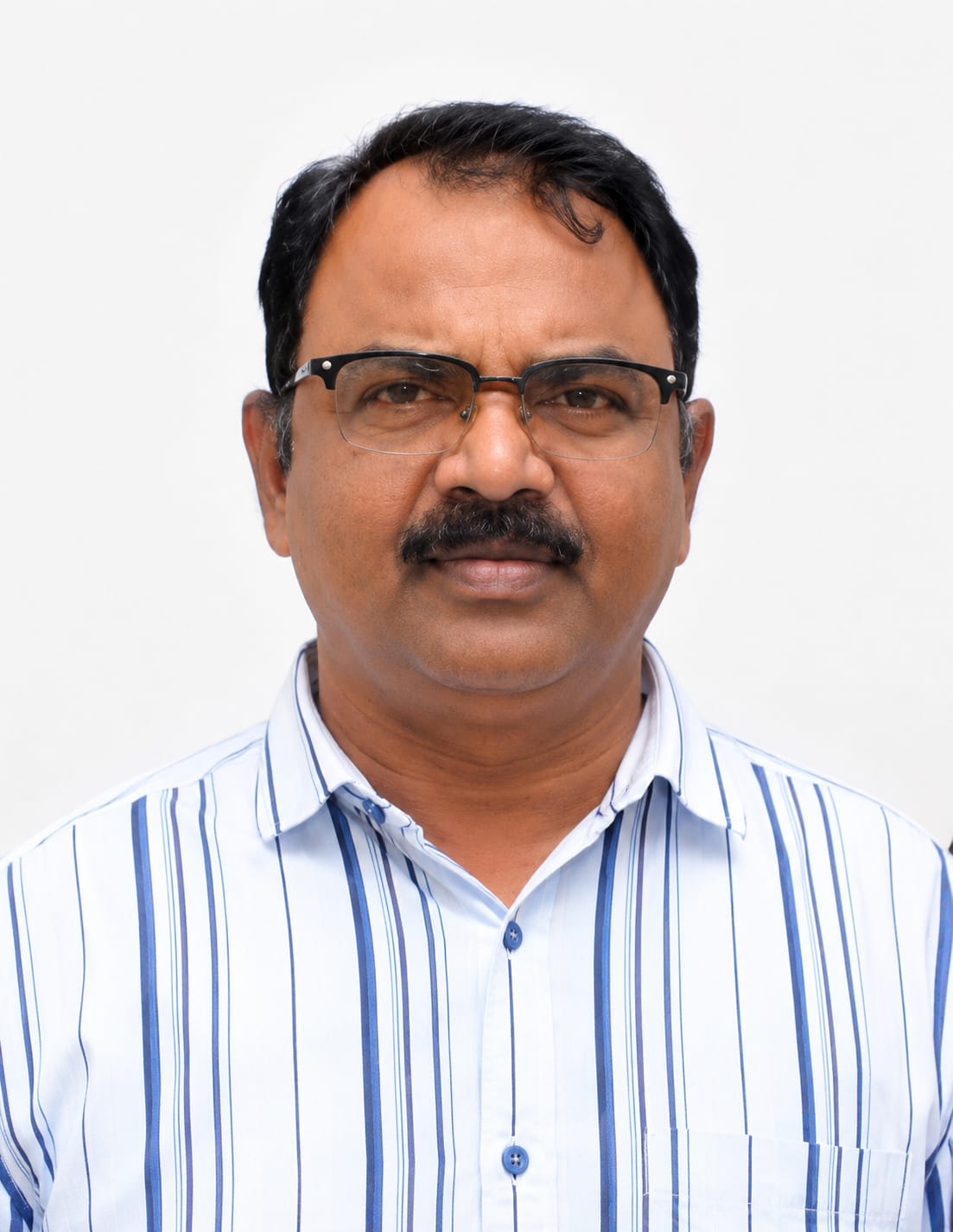 కుల్కచర్లలో గిరిజన యువతకు నైపుణ్య శిక్షణ,మోటివేషనల్ క్యాంపు:-   జిల్లా గిరిజన శాఖ అభివృద్ధి అధికారి కమలాకర్ రెడ్డి
