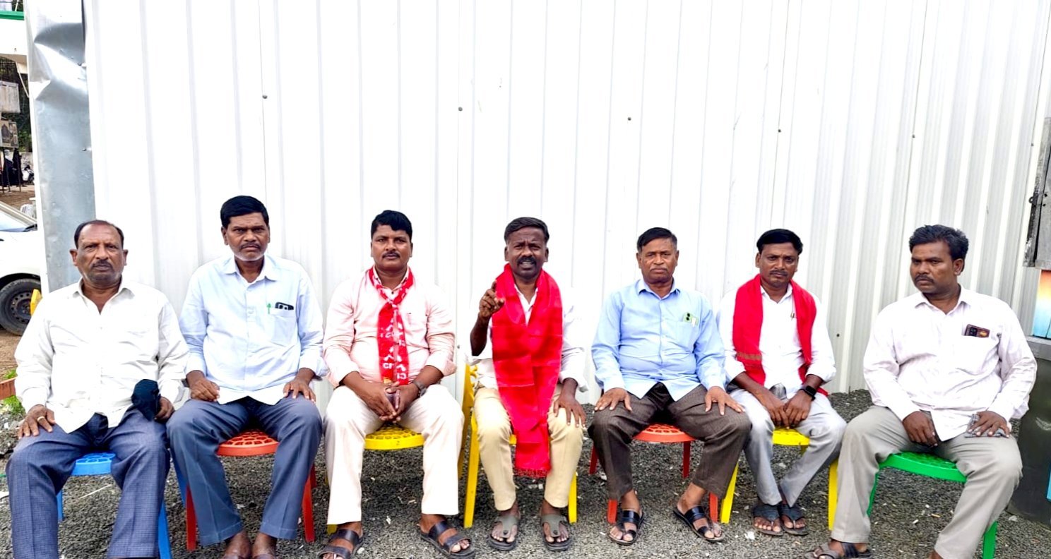 ఇందిరమ్మ ఇoడ్ల పేరుతో ఇసుక అక్రమ రవాణా...!