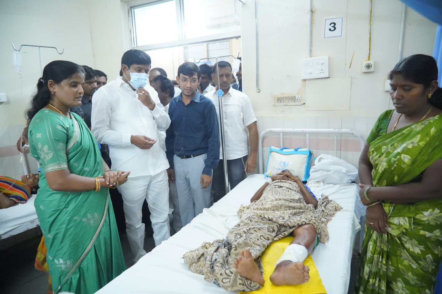 రోగులకు మెరుగైన వైద్యం అందించాలి