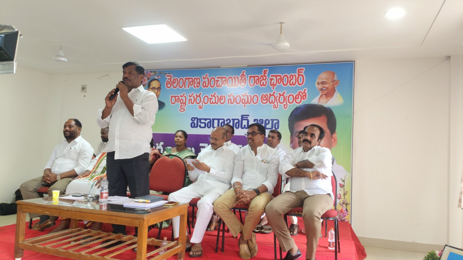 ఉప సర్పంచులకు చెక్ పవర్ రద్దు చేయాలి