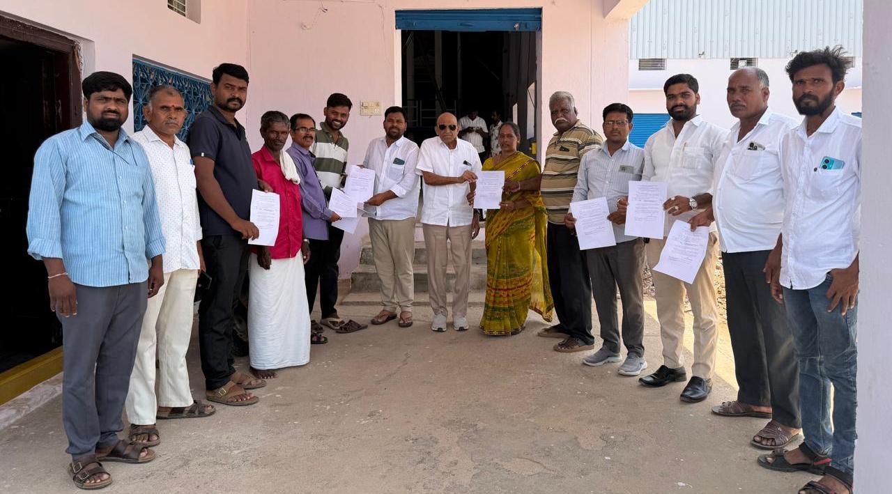 మహిళా సంఘాలకు మౌళిక సదుపాయాలు కల్పించేందుకు ప్రత్యేక  కృషి  :-  వికారాబాద్ జిల్లా కాంగ్రెస్ పార్టీ ఉపాధ్యక్షుడు బోలుసని భీంరెడ్డి 