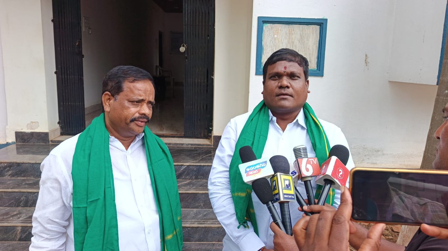 బీఆర్ఎస్ నిర్లక్ష్యమే పెండింగ్ లో అభివృద్ధి పనులు