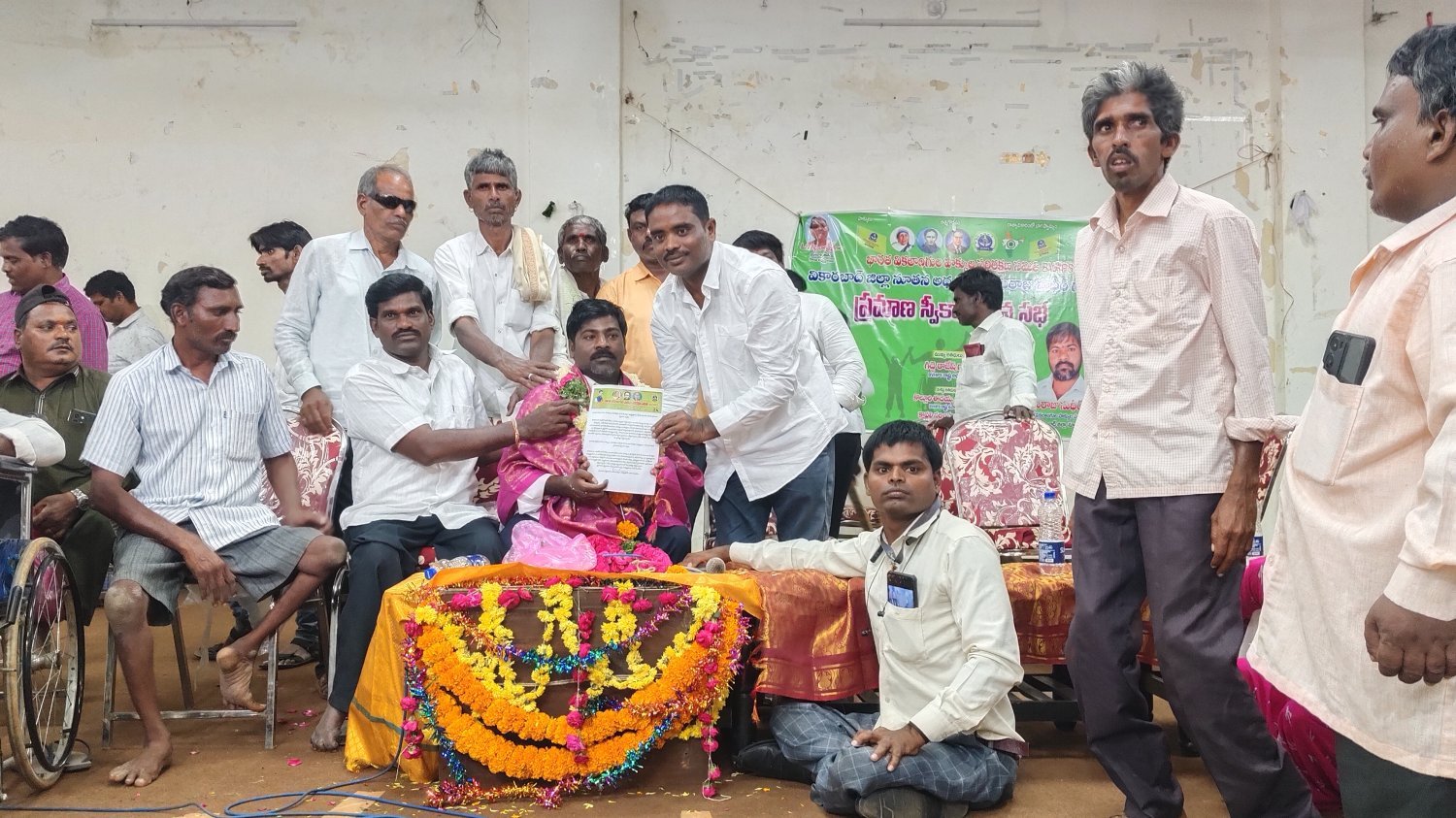వికలాంగుల డిమాండ్లను ప్రభుత్వం నెరవేర్చాలి