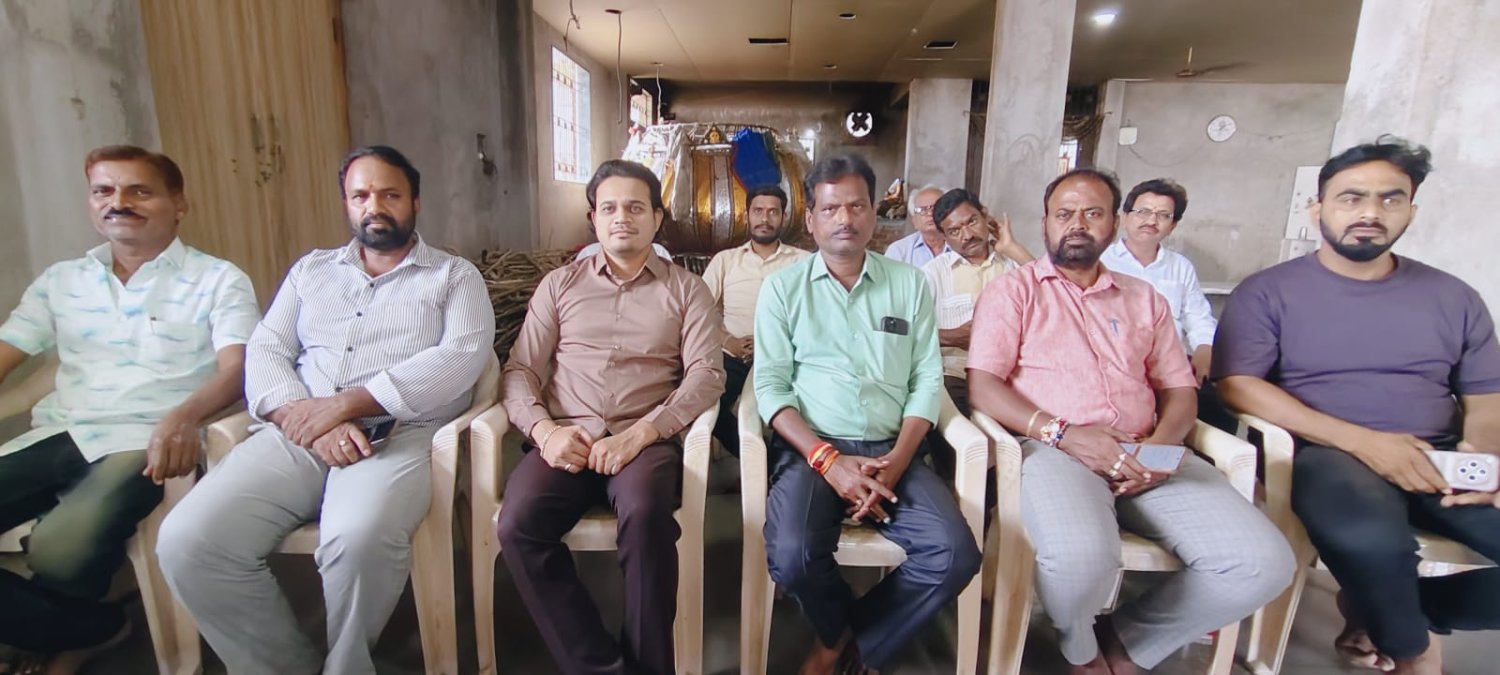 మా ఎమ్మెల్యేకు క్లీన్ ఇమేజ్.. బురదజల్లే ప్రయత్నాలు మానుకోవాలి