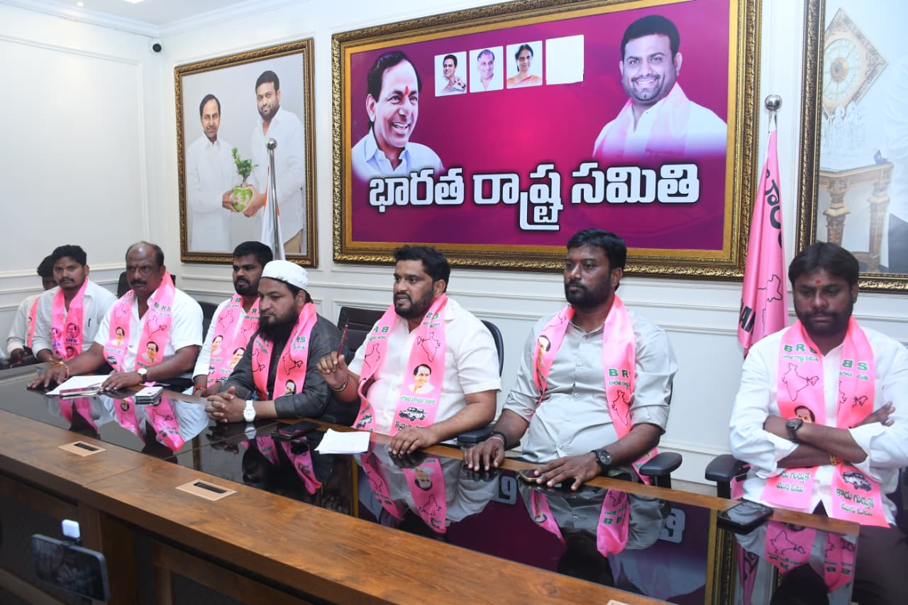 రోహిత్ రెడ్డిపై కాంగ్రెస్ నేతలు అసత్య ఆరోపణలు చేస్తే ఊరుకునేది లేదు.