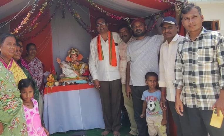 ఘనంగా 5వ రోజు గణేశుని నిమజ్జనం, ముఖ్య అతిథిగా బషీరాబాద్ గ్రామ సర్పంచ్ వెంకటేష్ మహారాజ్