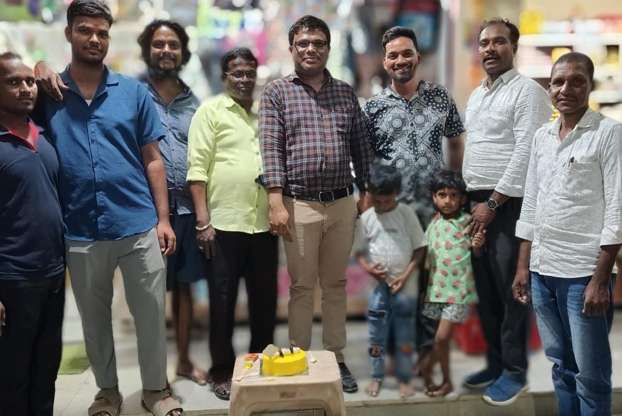 ఘనంగా జన్మదిన వేడుకలు డీబీఎస్ బ్యాంక్ అసిస్టెంట్ మేనేజర్ మధన్
