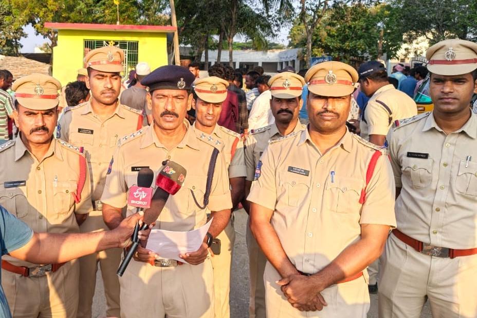 నేరాల నివారణకు ప్రజలను భాగస్వామ్యం చేయడమే లక్ష్యం :- పరిగి డిఎస్పీ ఎన్. శ్రీనివాస్